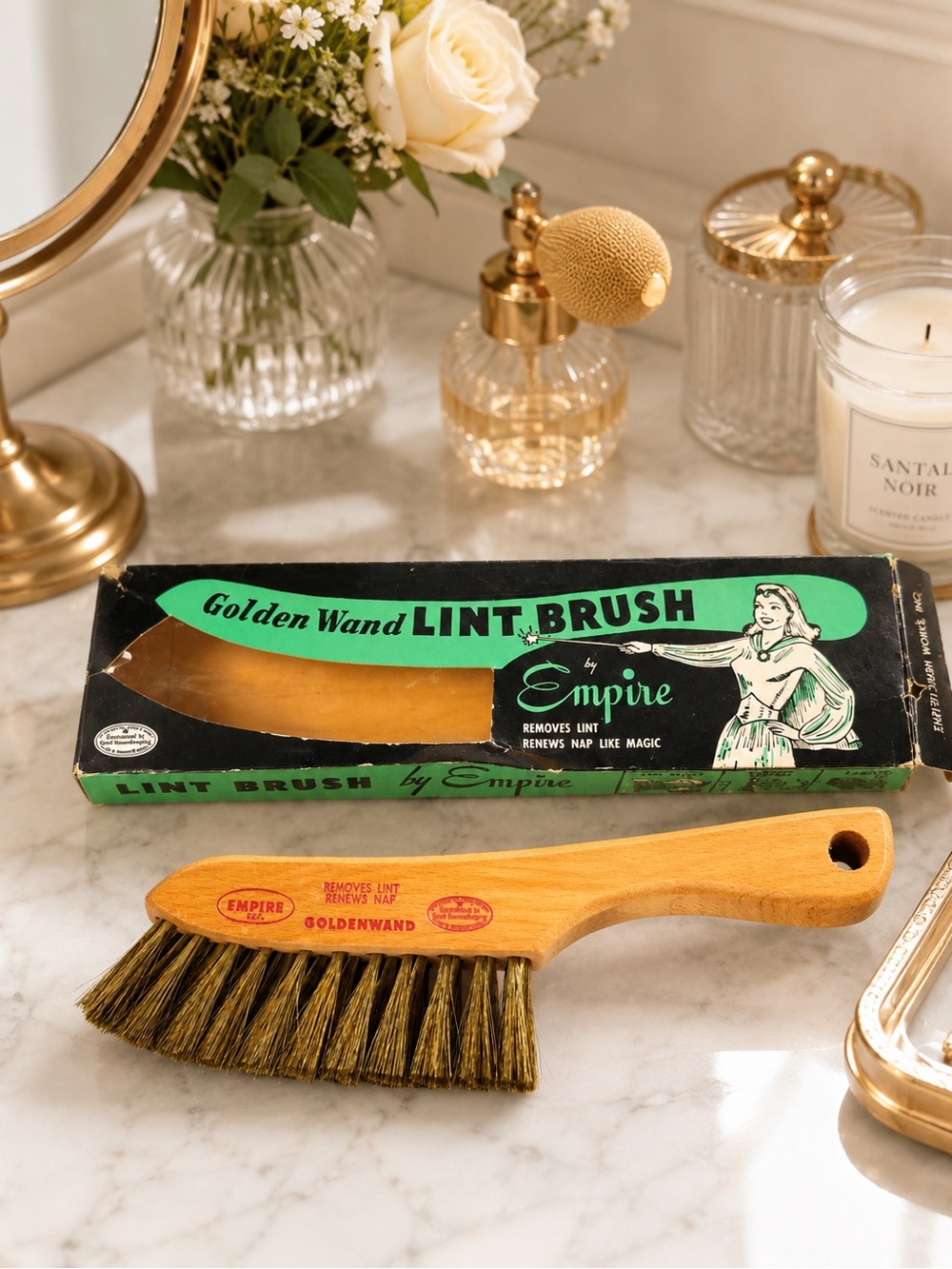Golden Wand Lint Brush - Natural Wood & Brass Bristles
